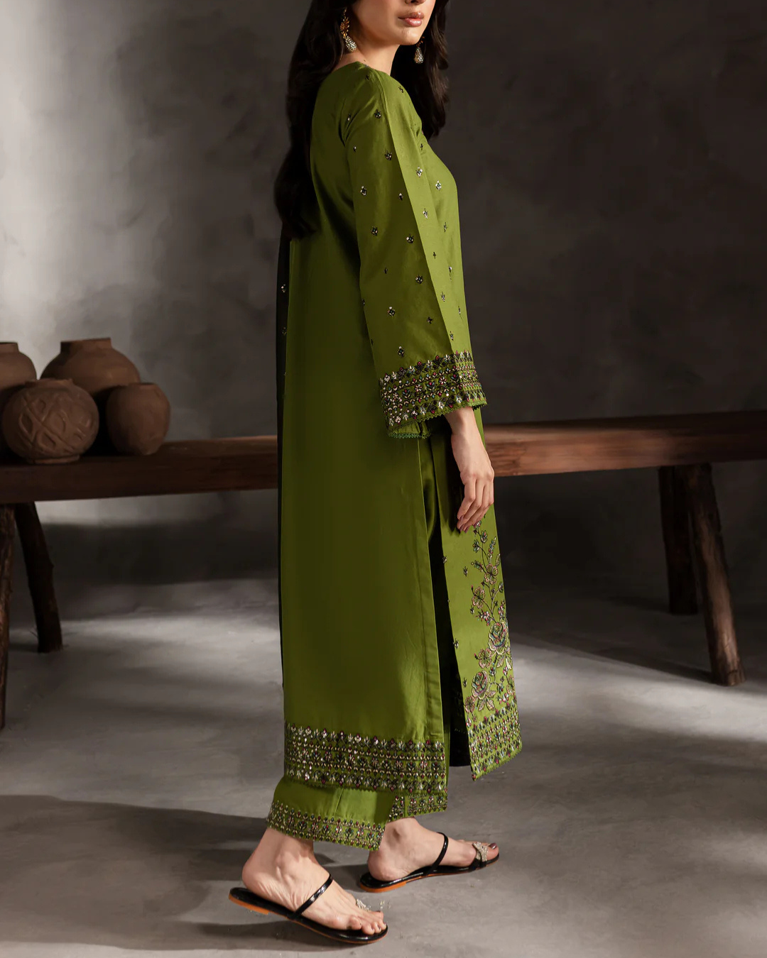 Green Linen Embroidered Women’s 3-Piece Stitched Suit