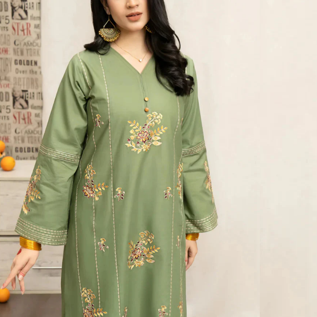 Green Embroidered Lawn Suit – 3-Piece -Unstiched